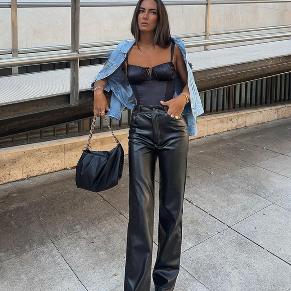 Zara * Faux Leather High Rise Straight Pants - Picture 4 of 9